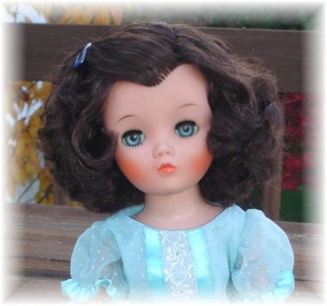 Brunette Sidepart Uneeda Fashion Doll Glamour Dolls Vintage Dolls