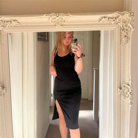 Molliemansfield On Threads
