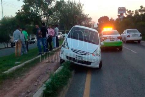 Hoy Tamaulipas Le Truena Llanta Y Provoca Choque En Ciudad Victoria