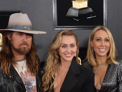 Miley Cyrus Eltern Tish Und Billy Ray Wollen Sich Scheiden Lassen