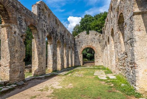 R Misches Tor In Butrint Albanien Stockbild Bild Von Basilika K Ste