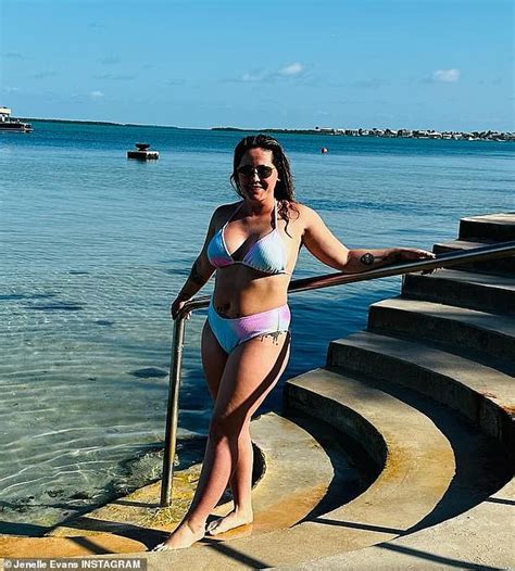 Jenelle Evans Shares Vacation Bikini Snaps One Of The Coolest Beaches I Ve Ever Been To