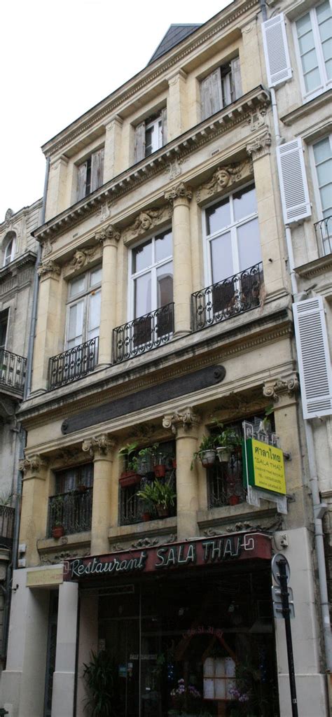 L’Apollo-Théâtre: name changes, opera, music hall, movies and Senate ...