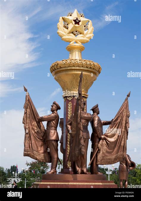 Park with mausoleum of King il Sung and Kim yong Il, Pyongyang, North ...