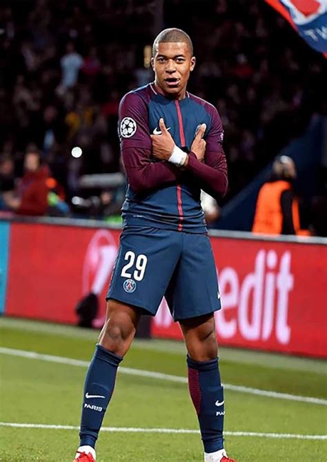 Poster Kylian Mbappe Celebration Psg Wall Art 04 Amazones Amazones