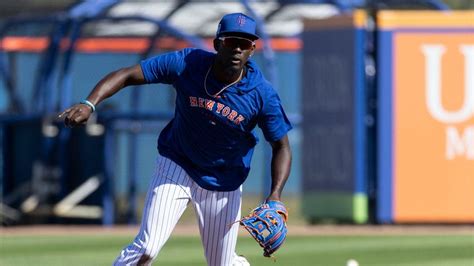 Mets SS prospect Mauricio plays second for Triple-A Syracuse - Newsday