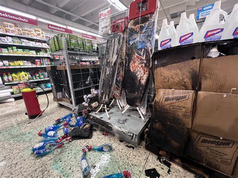 Jugendliche Legten Feuer Interspar Im Messepark Evakuiert Dornbirn