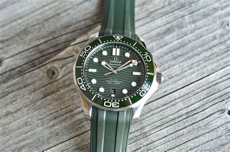 Omega Seamaster Diver M Stainless Steel Green Mm Seaweed Rare