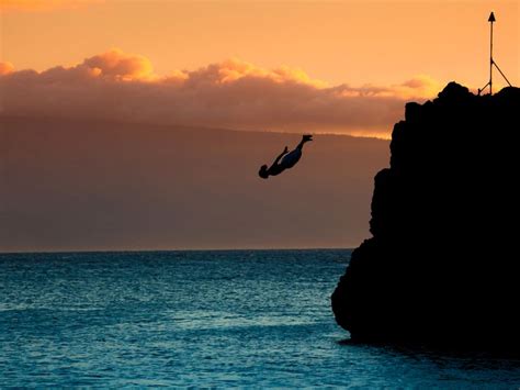 Cliff diver at Black Rock, Maui. | Smithsonian Photo Contest ...