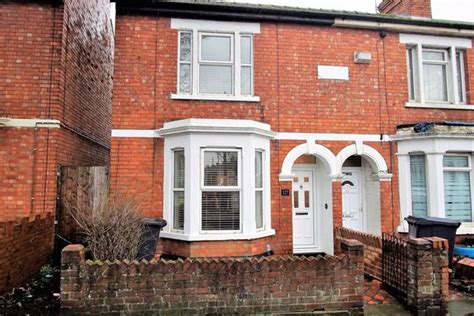 Seymour Road Linden Gloucester Gl1 2 Bedroom End Terrace House For