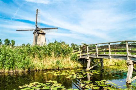 Premium Photo Typical Dutch Landscape In Alkmaar The Netherlands