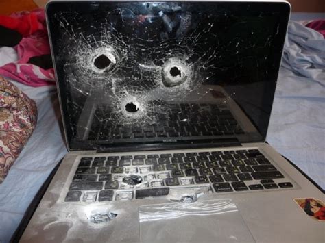 Smashed Laptops 19 Pics