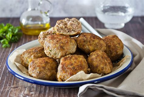 Ciglia Attuale Marmo Polpette Di Carne Al Forno Settore Erede Superficiale