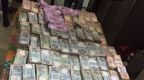 Demonetisation Kolkata Police Seize Over Rs 15 Cr In Old New Notes