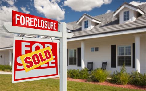 Pros And Cons Of Buying A Foreclosed Home Renewed Homes