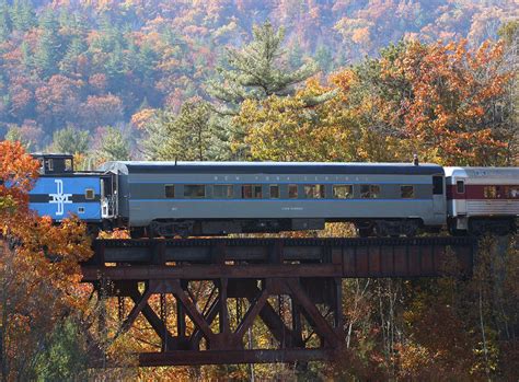 Fall Foliage Train Rides in New Hampshire - Photo Album