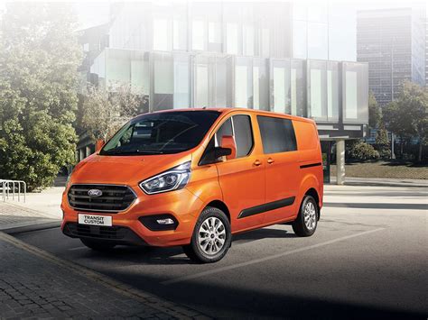 Yeni Ford Transit Ve Custom Modelleri T Rkiyede Ticariden Ticari