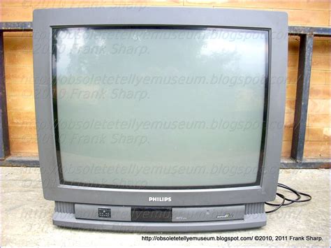 Obsolete Technology Tellye PHILIPS CRT TELEVISION 50 OFF