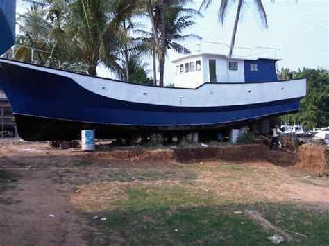 Jasa Pembuatan Perahu Kano Fiberglass Fiberglass Indonesia