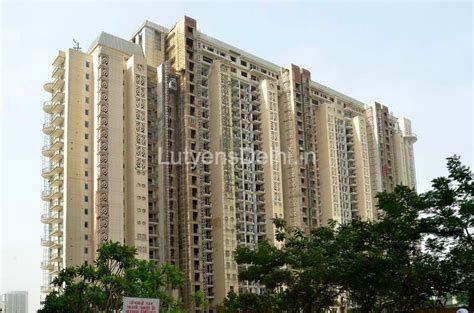 4 BHK Super Luxury Apartment For Sale In DLF Magnolias Golf Links At