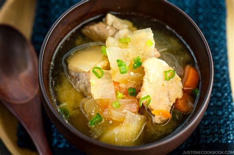 Tonjiru Pork And Vegetable Miso Soup 豚汁 • Just One Cookbook Recipe