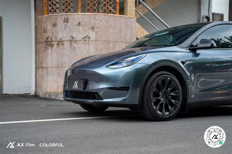 特斯拉Model Y 拜伦湾蓝