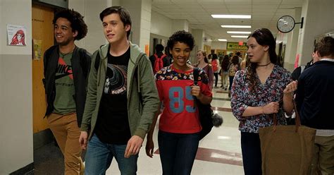 Love Simon Review A Stellar Gay Coming Of Age Movie Love Simon Movie