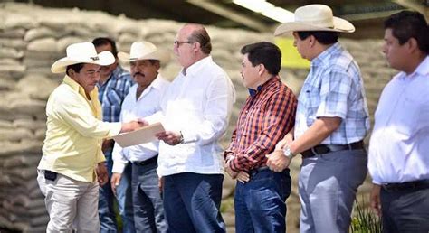 Entrega De Apoyos A Productores De Sorgo Del Estado Representaci N