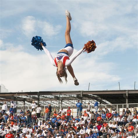 Hottest Bosie State Football Cheerleaders Boise State Cheerleaders