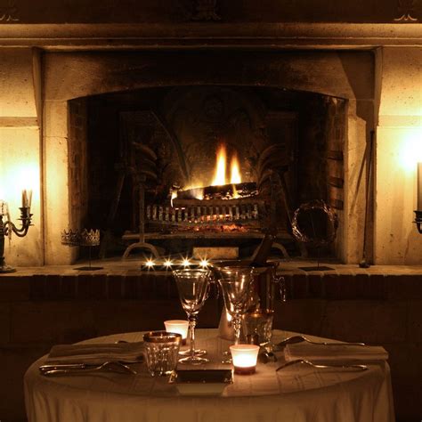 chimney fire , romantic dinner, château de la reine blanche, valentine ...