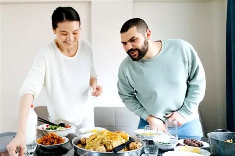 Awas Ini Makanan Yang Harus Dihindari Saat Berbuka Puasa Rbg Id