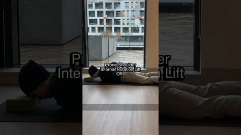 Prone Shoulder Internal Rotation Lift Offs Mobilitytraining Youtube