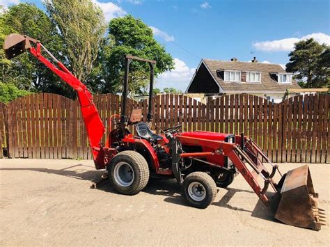 Massey Ferguson 1010 Tractor Cw Front Loader And Back Actor