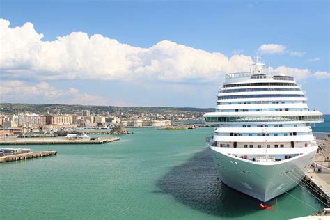 What to see and do in Civitavecchia - Attractions, tours, and
