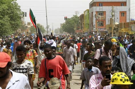 السودان مقتل متظاهر في احتجاجات للمطالبة بالحكم المدني