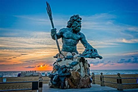 King Neptune Sculpture On The Boardwalk At Virginia Beach Flickr