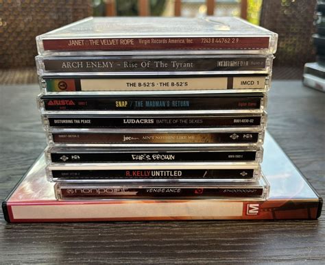 cd  lot    cds record albums  pics  titles read