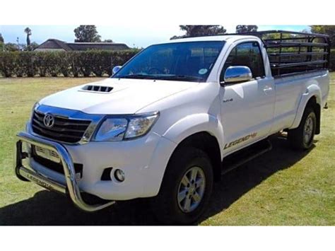 R2015 Toyota Hilux 3 0 D 4D LEGEND 45 R B Single Cab Bakkie For Sale