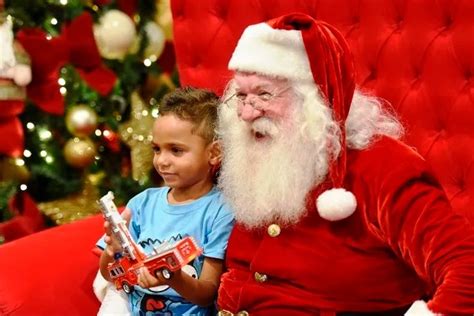 apresentação de 60 personagens Shopping de Piracicaba recebe o