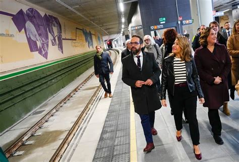 El Gobierno pone la nueva estación de Sant Andreu como ejemplo de su