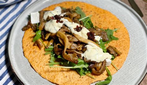 Wraps Met Vega Shoarma Geitenkaas Rucola En Geweldige Knoflooksaus