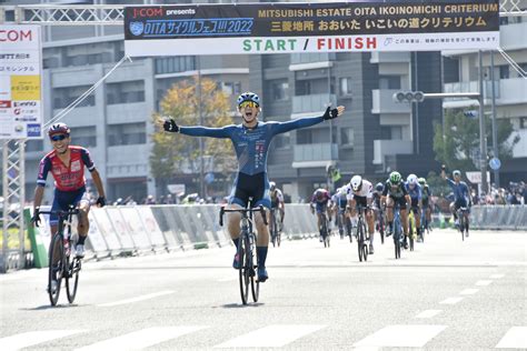 【動画】jclハイライト！おおいたいこいの道クリテリウム【地元大観衆のなかでの大逆転勝利】 スポーツナビ「社団法人ジャパンサイクルリーグ」