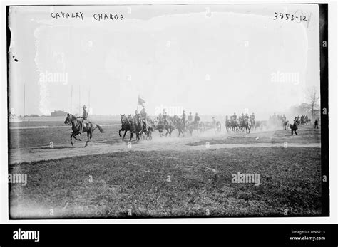 Cavalry charge hi-res stock photography and images - Alamy