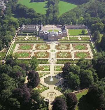 Visit Paleis Het Loo Palace in Apeldoorn, Netherlands