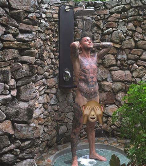 Wanda Nara Subi Dos Fotos Al Borde De La Censura Mauro Icardi Desnudo Y Ella S Per Hot