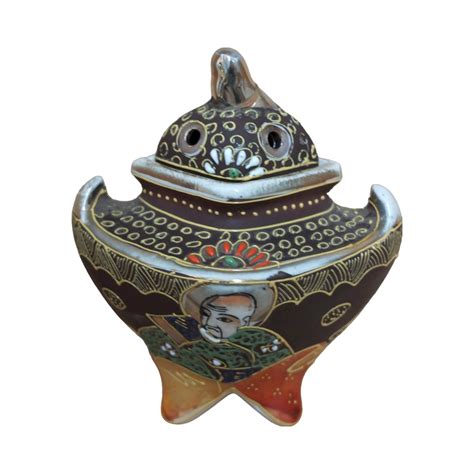 Br Le Parfum Satsuma Et Son Couvercle Porcelaine Japonaise Illustration