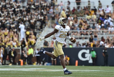 Nfl Draft Profile Charlie Thomas Linebacker Georgia Tech Yellow