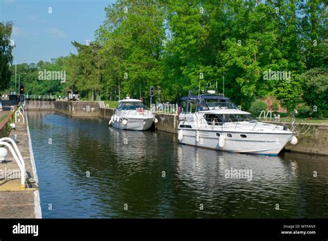 Gunthorpe Lock Nottinghamshire Hi Res Stock Photography And Images Alamy