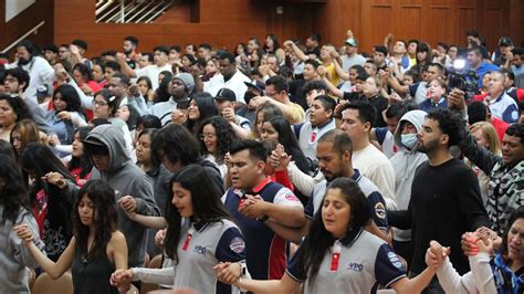 Los Jóvenes De Ypg Demuestran Sus Talentos En El Evento Más Esp