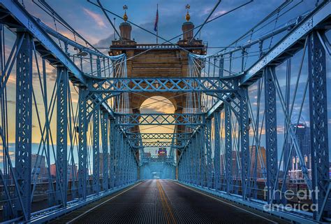 Cincinnati Suspension Bridge Photograph by Inge Johnsson